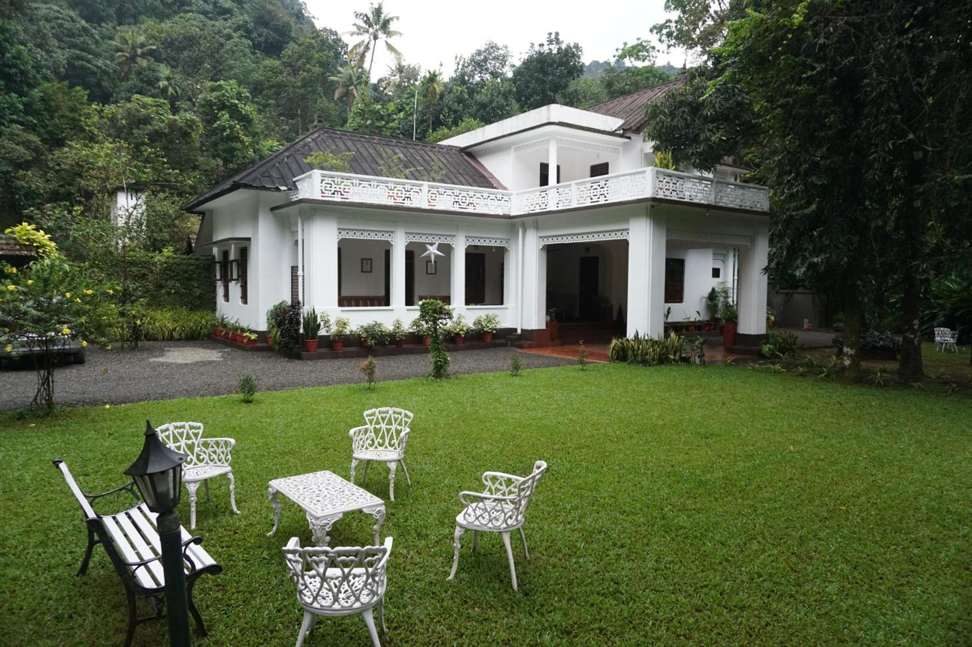 Vanilla County Heritage Plantation Bungalow Vagamon Exterior photo